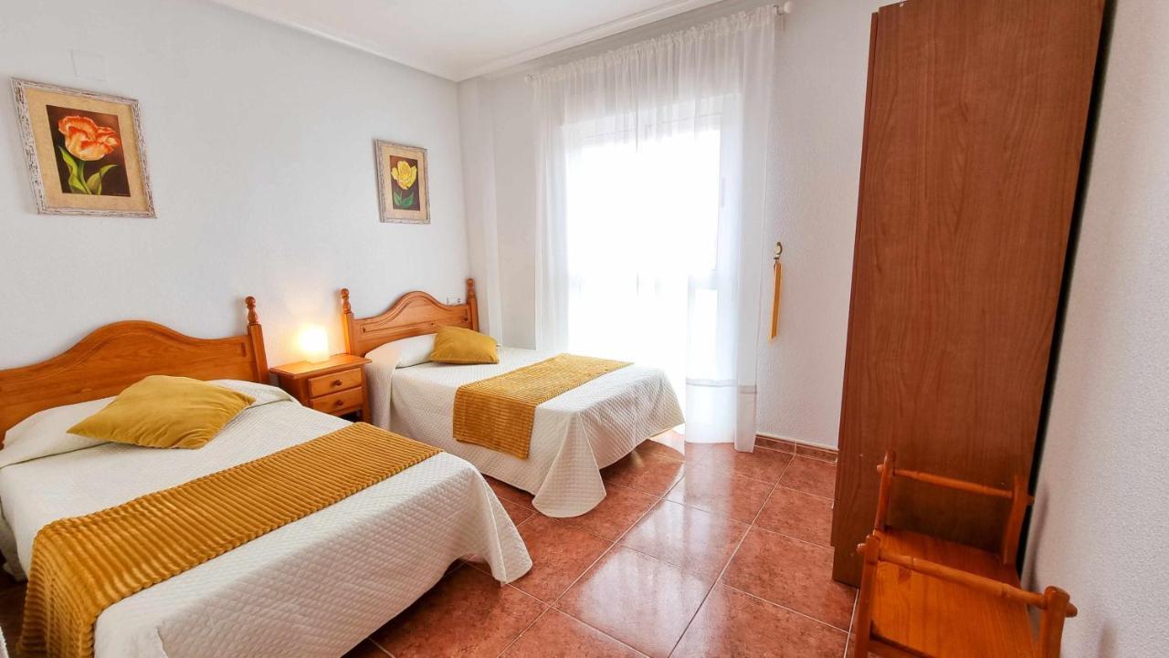 Rentafive - Apartamento Acuario - Piscina - Aa *